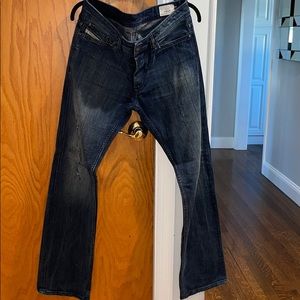 Men’s Diesel Viker Distressed Jean